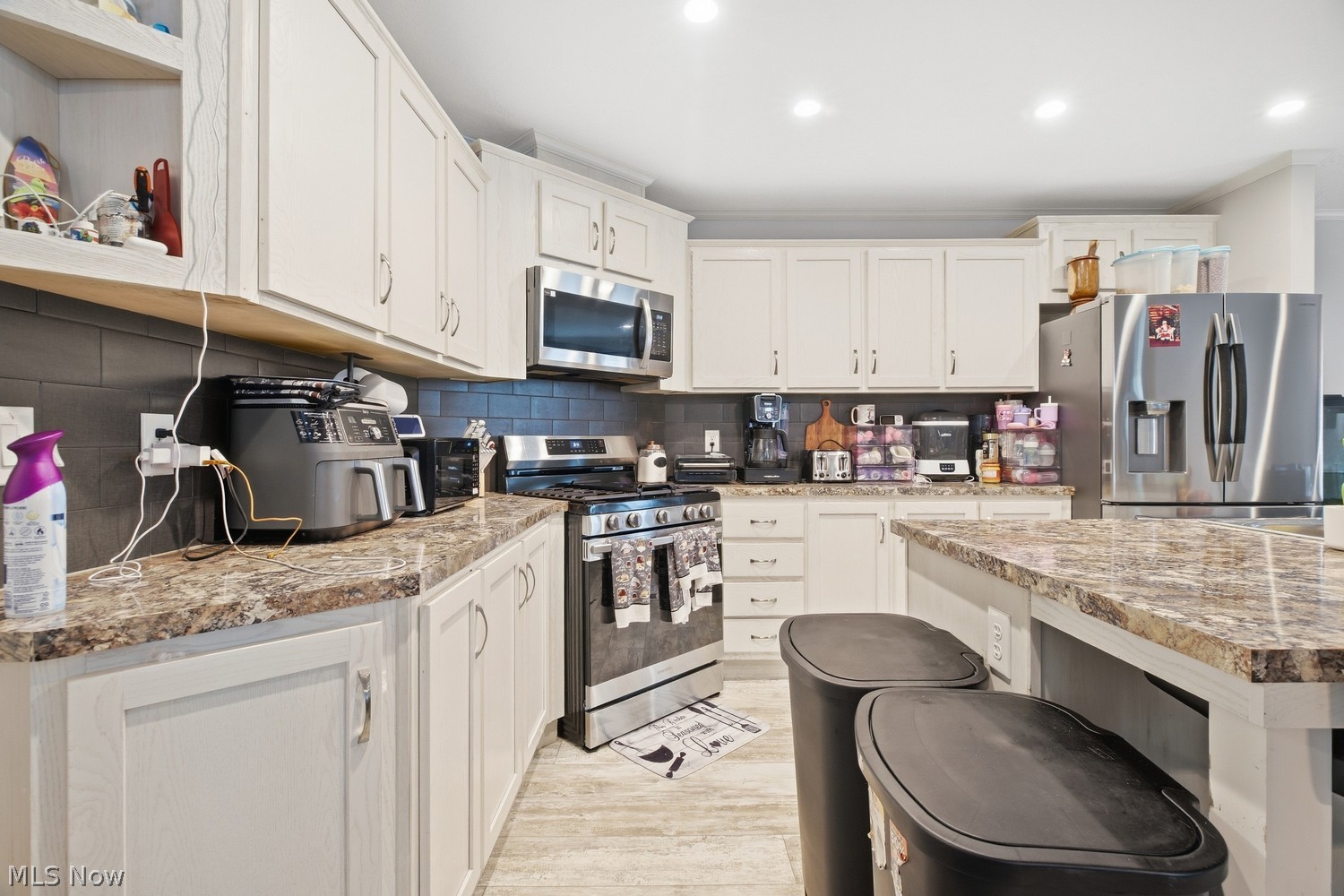 308 Westwoods Amherst OH 44001