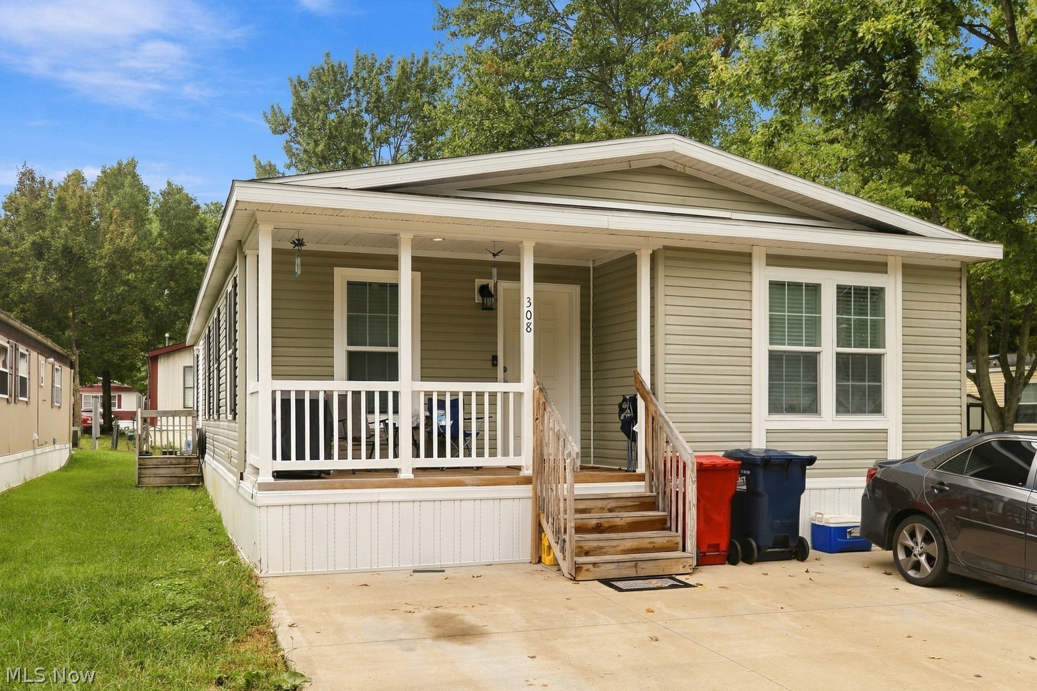 308 Westwoods Amherst OH 44001