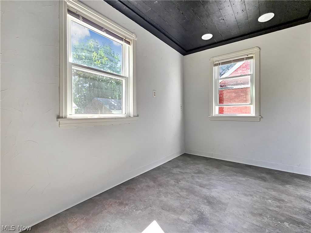 1551 Winchester Road Lyndhurst OH 44124