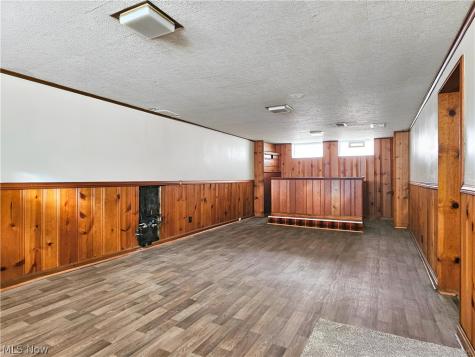 1551 Winchester Road Lyndhurst OH 44124