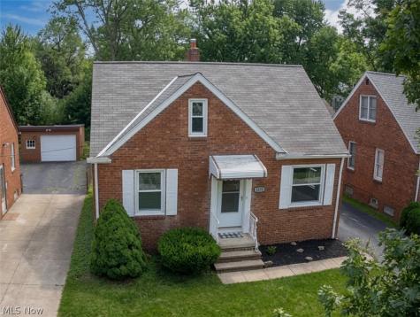 1551 Winchester Road Lyndhurst OH 44124