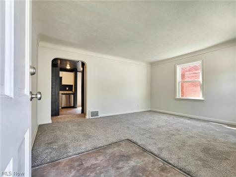 1551 Winchester Road Lyndhurst OH 44124