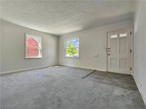 1551 Winchester Road Lyndhurst OH 44124