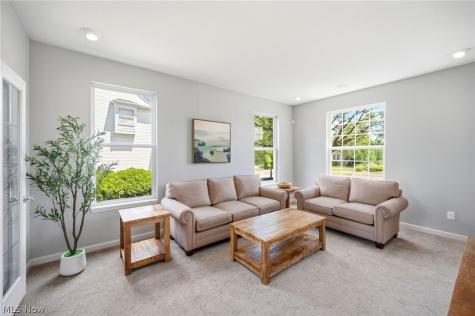 351 Hamilton Drive Broadview Heights OH 44147