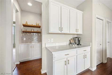 351 Hamilton Drive Broadview Heights OH 44147