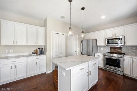 351 Hamilton Drive Broadview Heights OH 44147