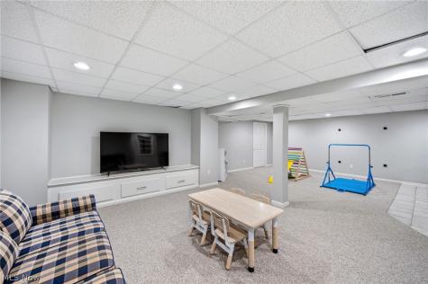 351 Hamilton Drive Broadview Heights OH 44147