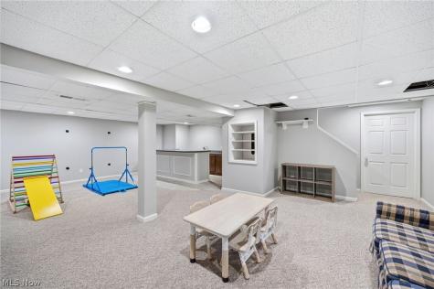 351 Hamilton Drive Broadview Heights OH 44147