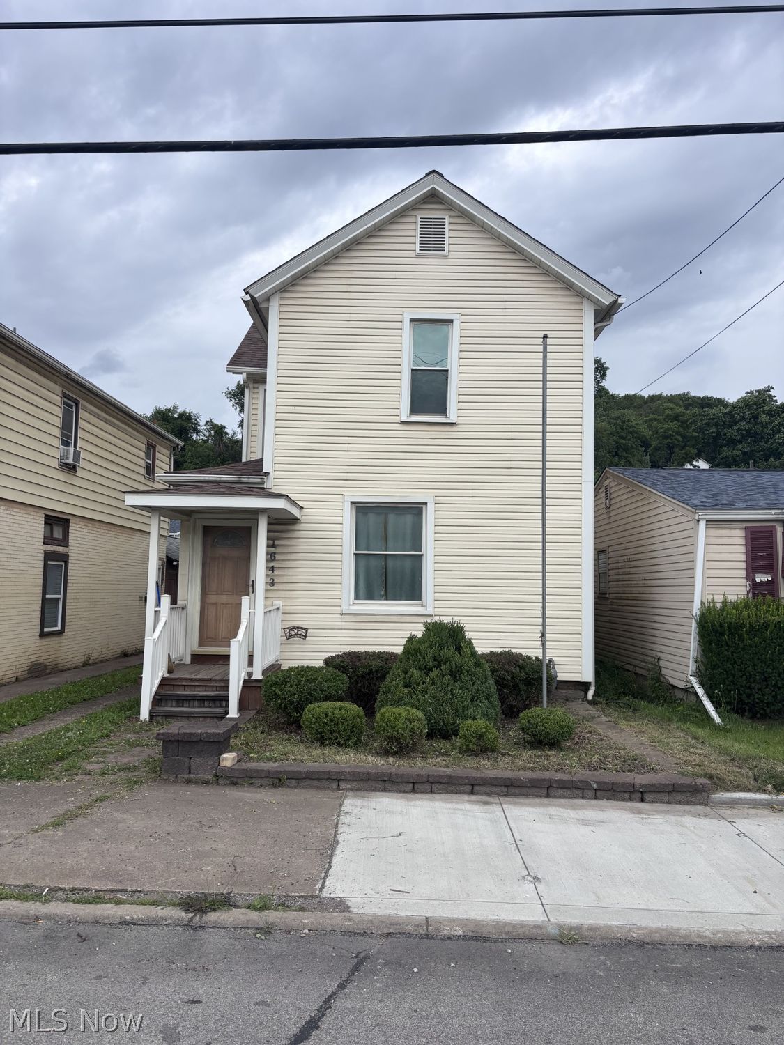 1643 Pennsylvania Avenue East Liverpool OH 43920