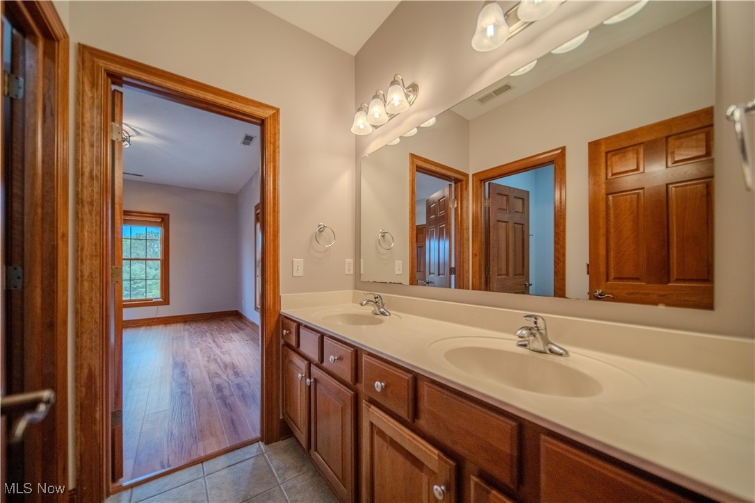 6560 Red Brush Road Ravenna OH 44266