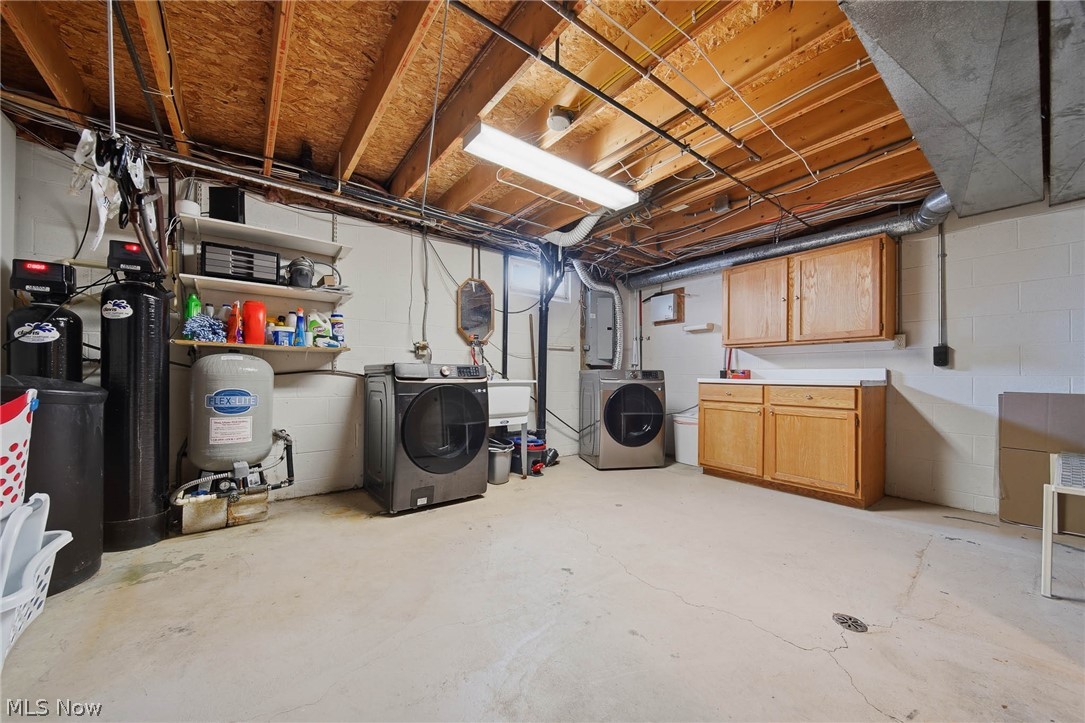 5856 Linder Circle NE Canton OH 44721