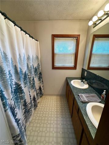 3570 Shepler Church Avenue SW Canton OH 44706