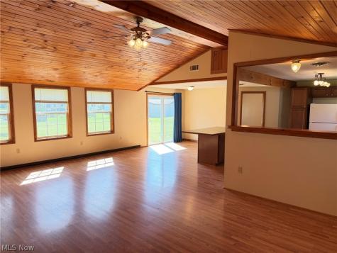 203 N Applecreek Road Wooster OH 44691