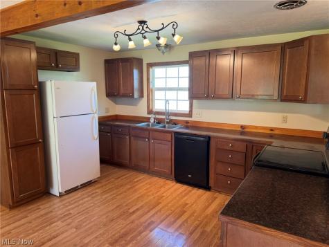 203 N Applecreek Road Wooster OH 44691