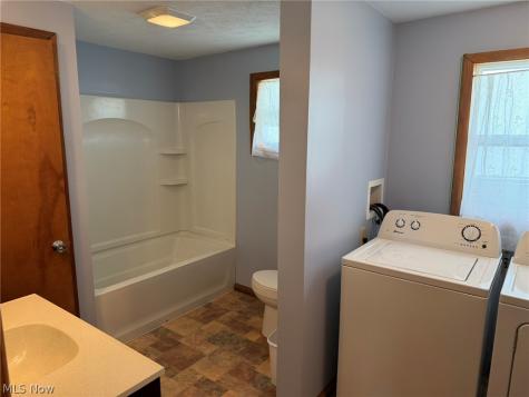 203 N Applecreek Road Wooster OH 44691