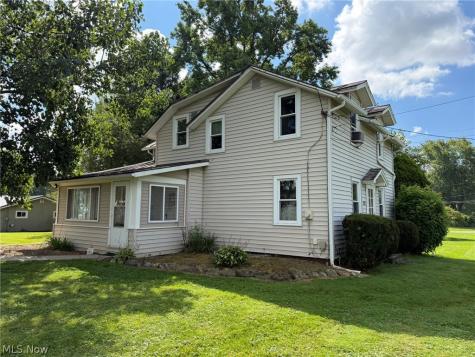 203 N Applecreek Road Wooster OH 44691