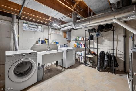 2258 E 290th Street Wickliffe OH 44092