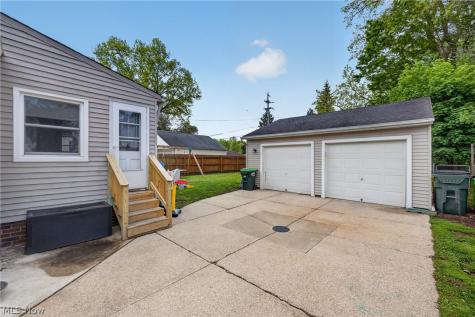 2258 E 290th Street Wickliffe OH 44092
