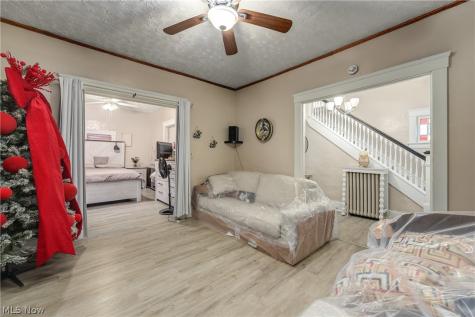 15301 Daniel Avenue Cleveland OH 44110