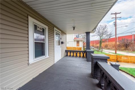 15301 Daniel Avenue Cleveland OH 44110