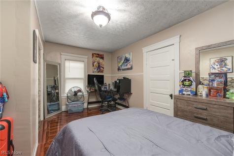 15301 Daniel Avenue Cleveland OH 44110