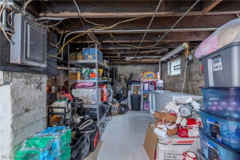15301 Daniel Avenue Cleveland OH 44110