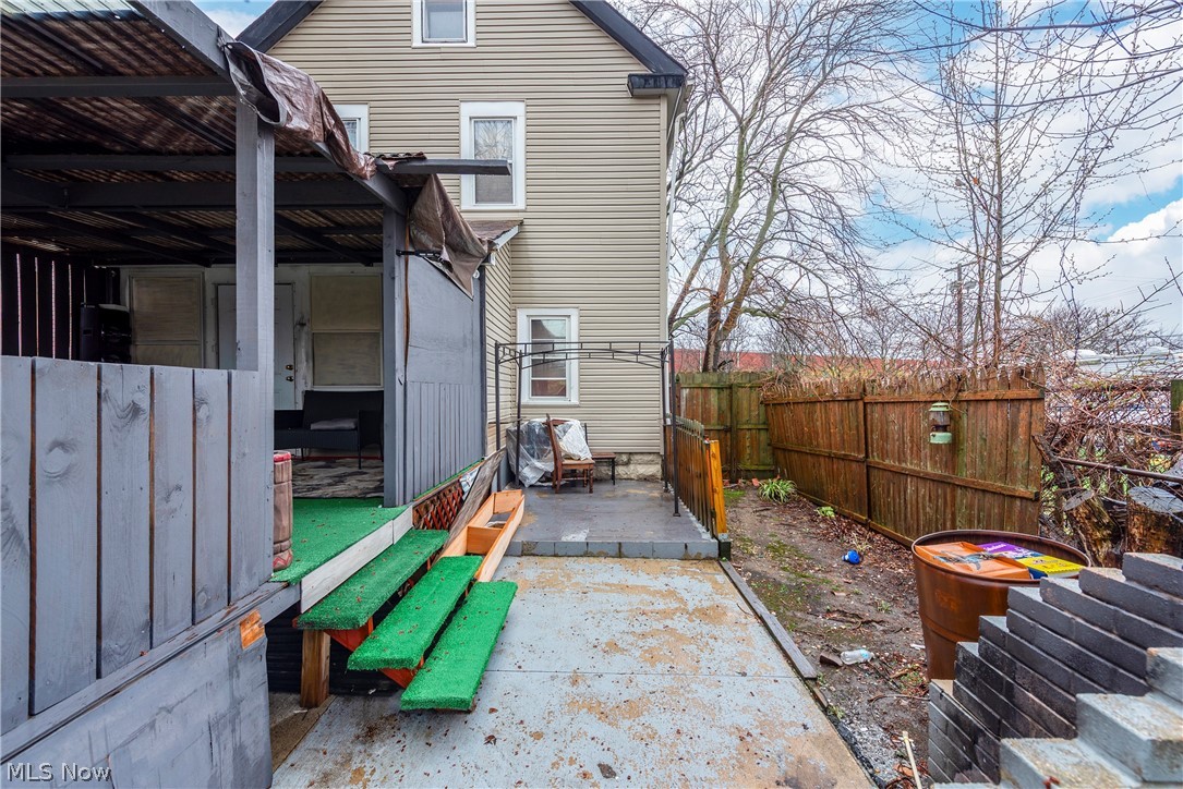 15301 Daniel Avenue Cleveland OH 44110