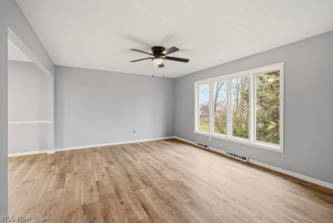 1464 Blair Drive Akron OH 44312