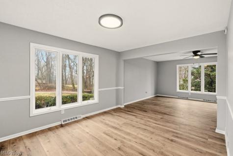 1464 Blair Drive Akron OH 44312