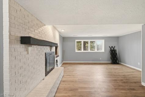 1464 Blair Drive Akron OH 44312