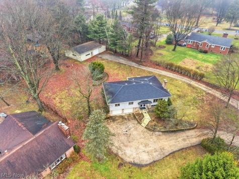 1464 Blair Drive Akron OH 44312