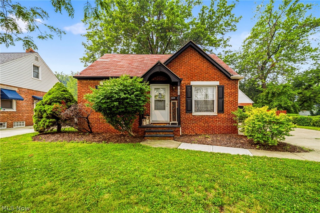 316 E 327th Street Willowick OH 44095