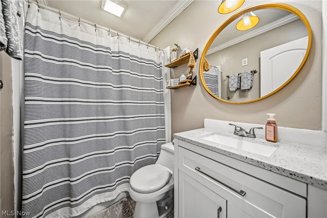 316 E 327th Street Willowick OH 44095