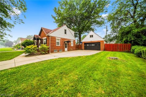 316 E 327th Street Willowick OH 44095