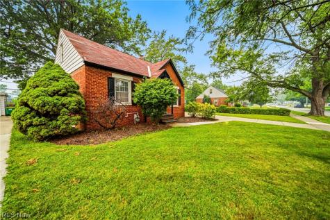 316 E 327th Street Willowick OH 44095