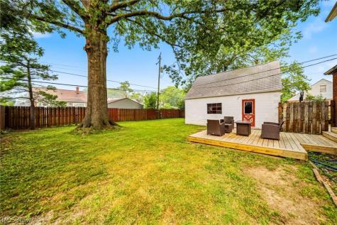 316 E 327th Street Willowick OH 44095