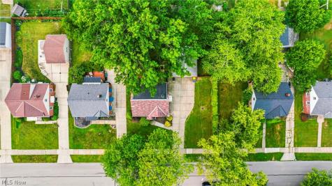 316 E 327th Street Willowick OH 44095