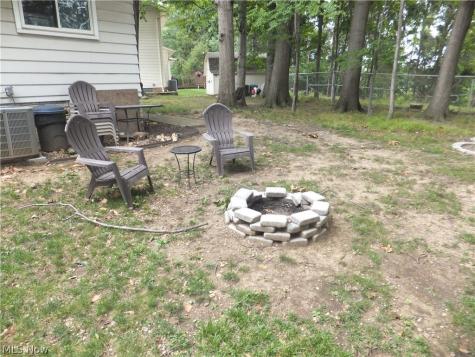 3041 Belmont Drive Brooklyn Heights OH 44131