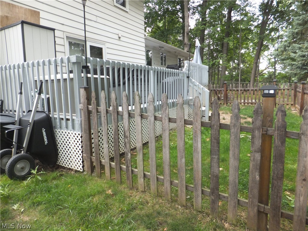 3041 Belmont Drive Brooklyn Heights OH 44131