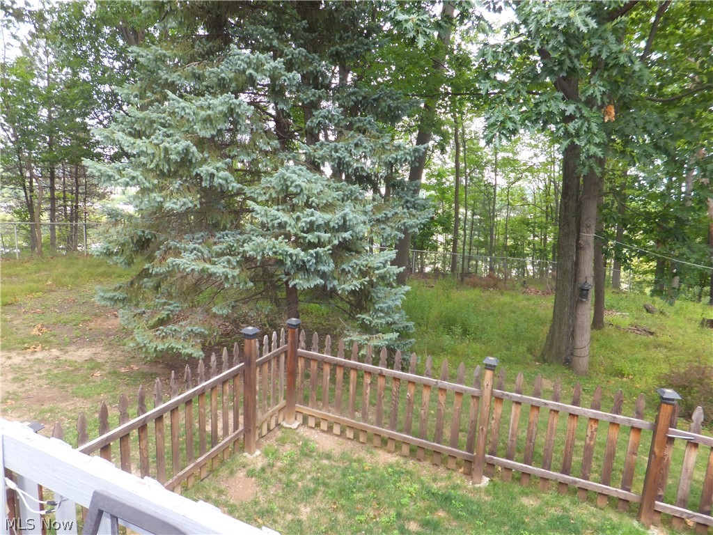 3041 Belmont Drive Brooklyn Heights OH 44131