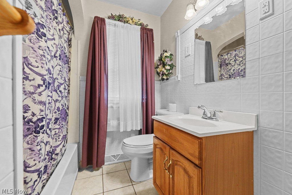 2360 Burton Avenue Alliance OH 44601