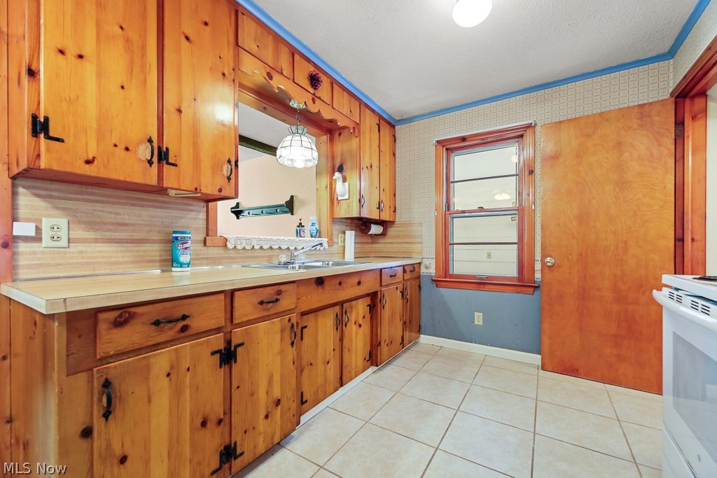 2360 Burton Avenue Alliance OH 44601
