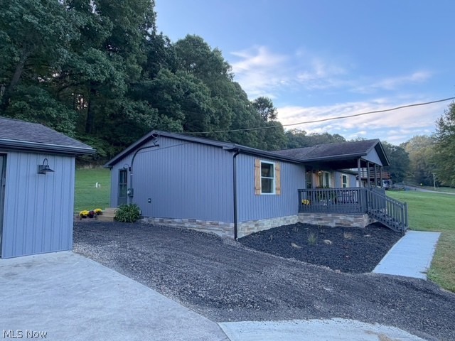 131 Baltzley Valley Road NE New Philadelphia OH 44663