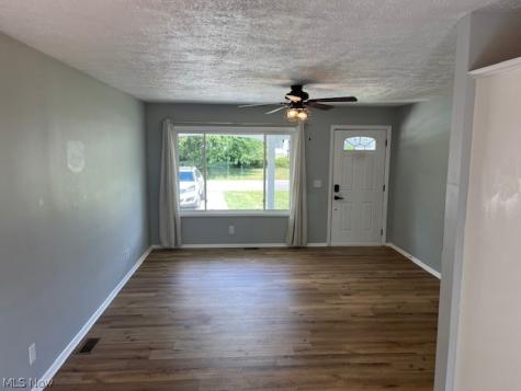 1222 Valley Drive North Canton OH 44720