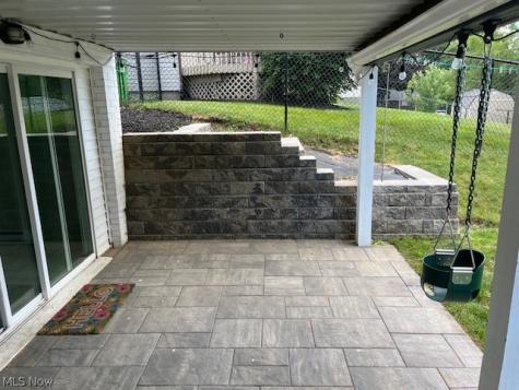 1222 Valley Drive North Canton OH 44720