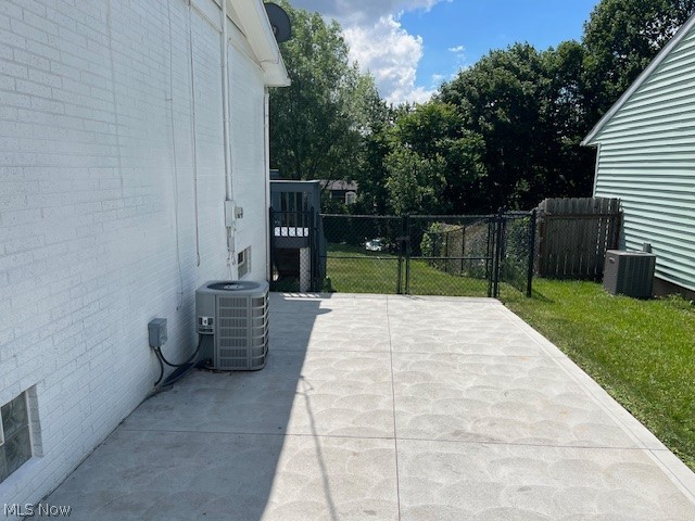 1222 Valley Drive North Canton OH 44720