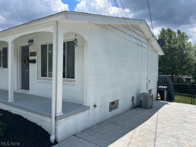 1222 Valley Drive North Canton OH 44720