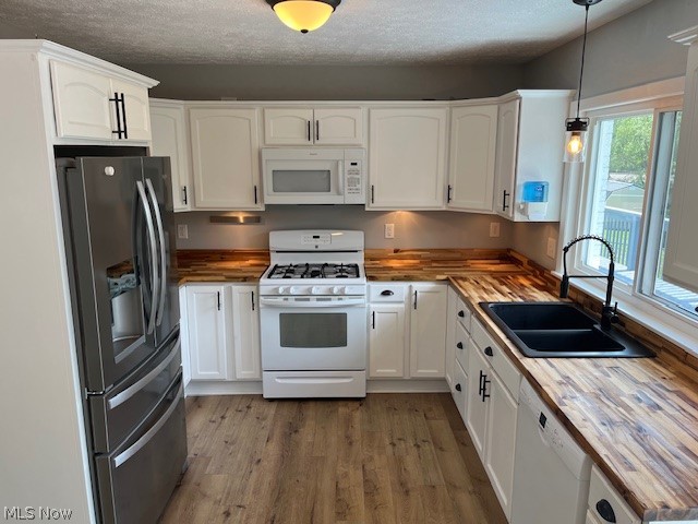 1222 Valley Drive North Canton OH 44720