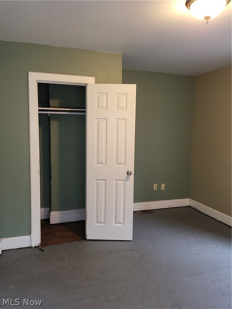 5566 State Route 152 Dillonvale OH 43917