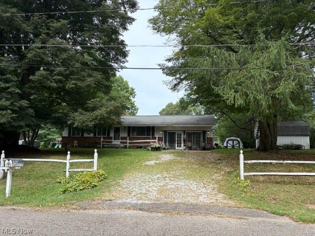 1207 Chaparrel Road SW Hartville OH 44632